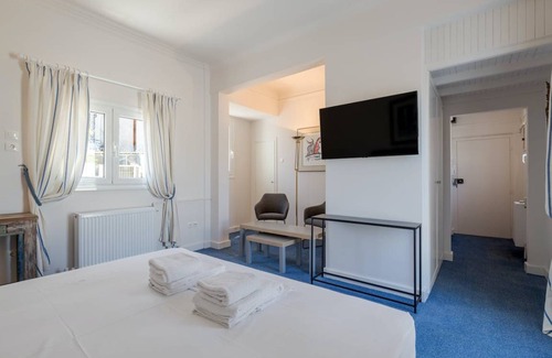 Plaka Apartment | 40 m² Apartment ∙ 1 bedroom ∙ 2 guests