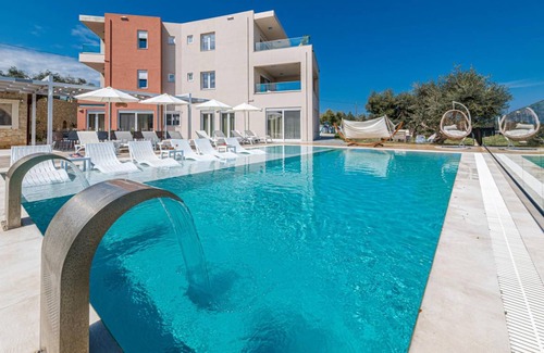 Gerani Villa | 400 m² Villa ∙ 11 bedrooms ∙ 25 guests
