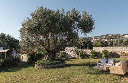Adele Villa | 400 m² Villa ∙ 9 bedrooms ∙ 23 guests