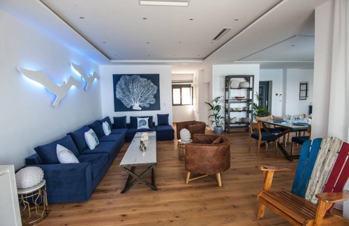 Kounelion House | 420 m² House ∙ 6 bedrooms ∙ 12 guests