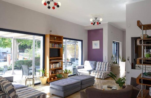 Paralia Agias Fotinis Apartment | 45 m² Apartment ∙ 10 guests