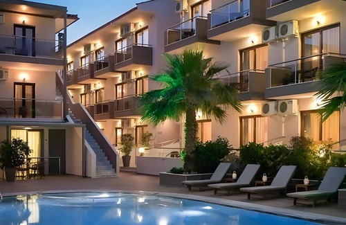 Metamorfosi Hotel | 45 m² Hotel ∙ 2 bedrooms ∙ 127 guests