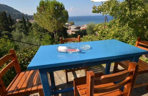Benitses Apartment | 49 m² Apartment ∙ 2 bedrooms ∙ 4 guests