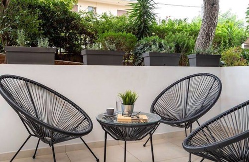 Vouliagmeni Apartment | 49 m² Apartment ∙ 1 bedroom ∙ 3 guests
