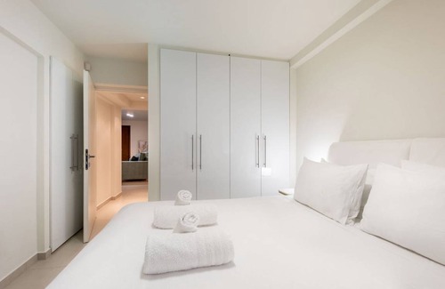 Vouliagmeni Apartment | 49 m² Apartment ∙ 1 bedroom ∙ 3 guests