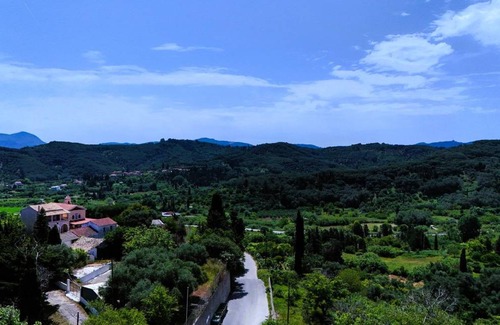 Peroulades House | 50 m² House ∙ 3 bedrooms ∙ 6 guests