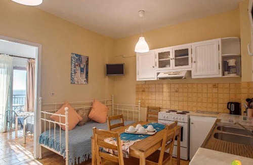 Sinarades Apartment | 50 m² Serviced apartment ∙ 2 bedrooms ∙ 5 guests
