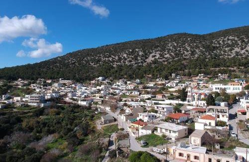 Monolithos Villa | 50 m² Villa ∙ 3 bedrooms ∙ 8 guests