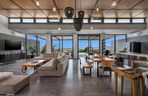 Agia Villa | 500 m² Villa ∙ 9 bedrooms ∙ 18 guests