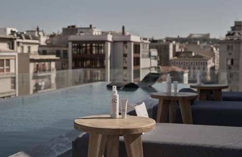 Omonia Hotel | 57 m² Hotel ∙ 2 bedrooms ∙ 127 guests
