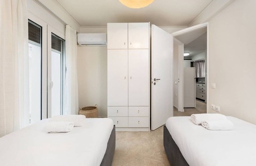 Vouliagmeni Apartment | 63 m² Apartment ∙ 2 bedrooms ∙ 4 guests