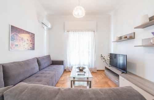 Thissio Apartment | 65 m² Apartment ∙ 2 bedrooms ∙ 4 guests