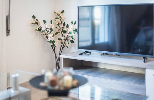 Thissio Apartment | 65 m² Apartment ∙ 2 bedrooms ∙ 4 guests