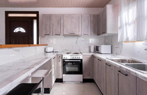 Fiskardo House | 65 m² House ∙ 2 bedrooms ∙ 4 guests