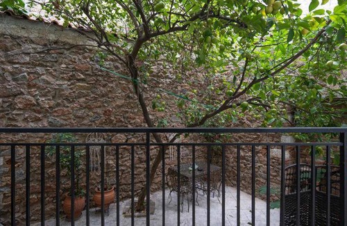 Kerameikos Apartment | 65 m² Serviced apartment ∙ 5 guests