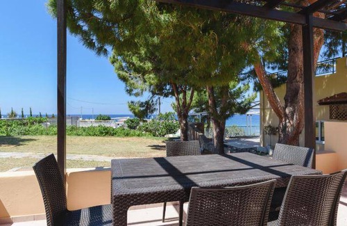 Pefkos Apartment | 67 m² Serviced apartment ∙ 2 bedrooms ∙ 127 guests