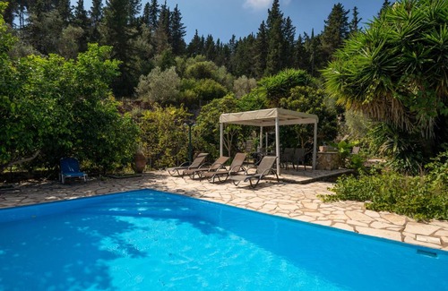 Koutsi Villa | 67 m² Villa ∙ 2 bedrooms ∙ 5 guests