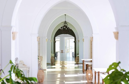 Marmari Hotel | 70 m² Hotel ∙ 2 bedrooms ∙ 127 guests