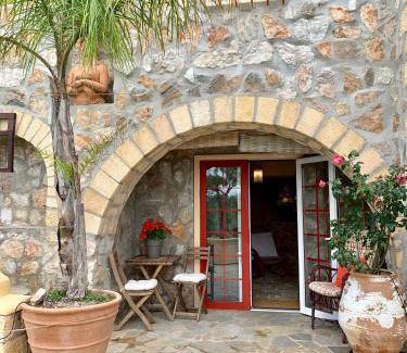 Marathon House | 70 m² House ∙ 2 bedrooms ∙ 4 guests