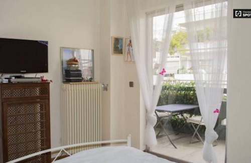 Nea Smirni Resort | 70 m² Private room ∙ 1 bedroom ∙ 3 guests