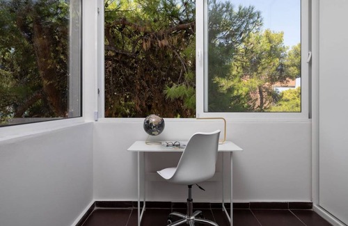 Vouliagmeni Apartment | 75 m² Apartment ∙ 2 bedrooms ∙ 4 guests