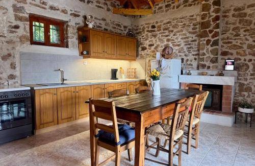 Messini Ski Chalet | 75 m² Chalet ∙ 1 bedroom ∙ 4 guests