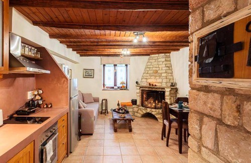 Messini House | 78 m² House ∙ 1 bedroom ∙ 4 guests