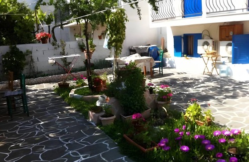 Skiathos Town Bed & Breakfast | 80 m² Bed and breakfast ∙ 2 bedrooms ∙ 5 guests