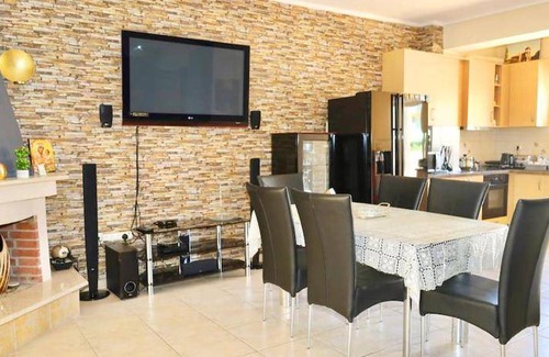 Epanomi House | 80 m² House ∙ 3 bedrooms ∙ 8 guests