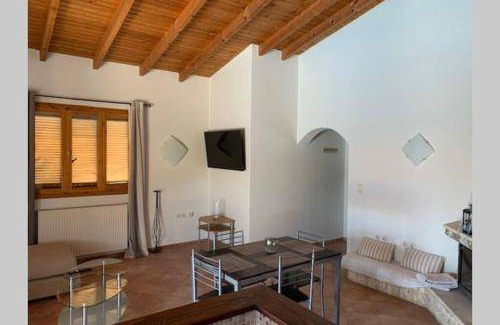 Roumeli Villa | 80 m² Villa ∙ 2 bedrooms ∙ 4 guests