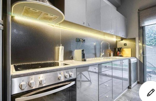Agios Dimitrios Apartment | 85 m² Apartment ∙ 1 bedroom ∙ 4 guests