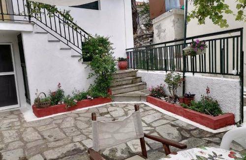 Trikeri House | 88 m² House ∙ 2 bedrooms ∙ 5 guests