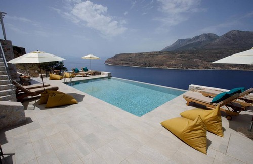 Limeni House | 95 m² House ∙ 3 bedrooms ∙ 8 guests