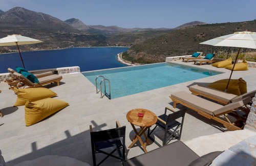 Limeni House | 95 m² House ∙ 3 bedrooms ∙ 8 guests
