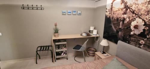 Voula Apartment | A Cozy Affordable Place at Voula