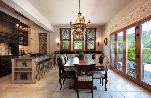 Filisia Villa | A Grand Estate, with 2 Pools, Gym & Tennis Court