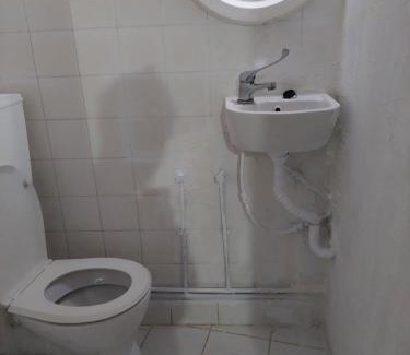 Thissio Apartment | Acropolis VIEW share apartment 1 minute from thissio metro stop
