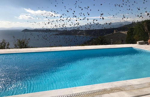 Marathon Villa | Anemolia Luxurious Maisonette