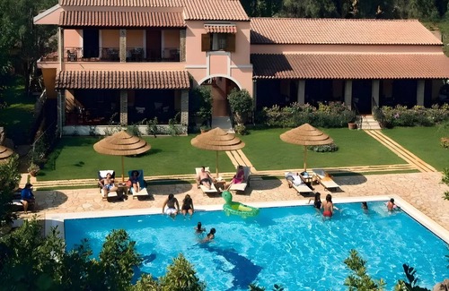 Limni House | Apartment 'Corfu Club Maisonette 1' with Shared Pool, Wi-Fi and Air Conditioning