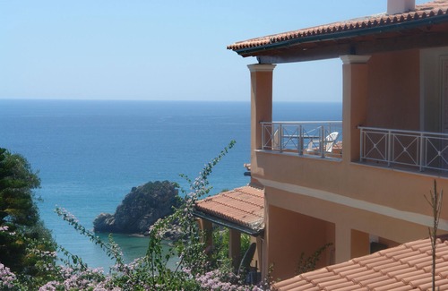Sinarades Apartment | Apartments Tonia - Pelekas Beach, Corfu
