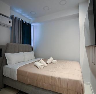Monastiraki Apartment | Aris Monastiraki Suite by Zeussuites