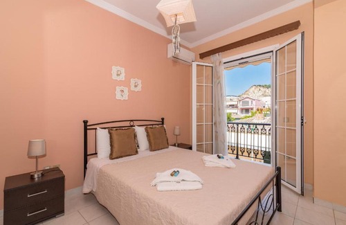 Zakynthos Apartment | Athina's Maisonette