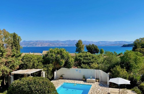 Kassiopi Villa | Beach Villa Petros with private pool by DadoVillas