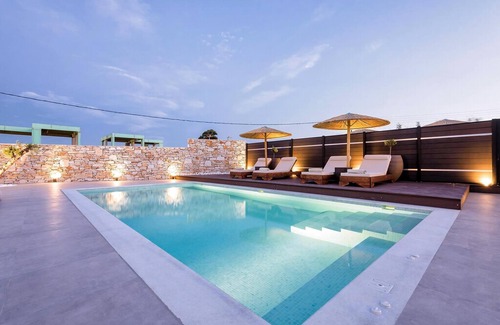 Drios Villa | Beautiful Paros Villa | Villa Vanta II | 3 Bedrooms | Private Pool & Only 100m.