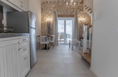 Erikousa Island Apartment | Bella Vista Luxury Maisonette Ereikousa