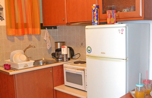 Rethymno Apartment | Budget apt,4 guests,Town center,No car needed,Next to taverns,bars,amenities 11