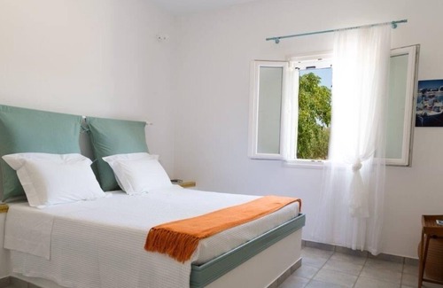 Zefiria Apartment | Casa Scirocco Milos, an oasis of peace a stone's throw from the beaches!