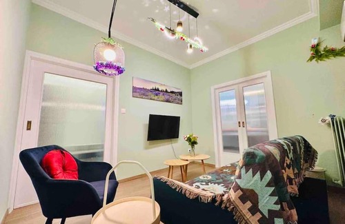 Kinosargous Apartment | Charming apt next to Acropolis Museum