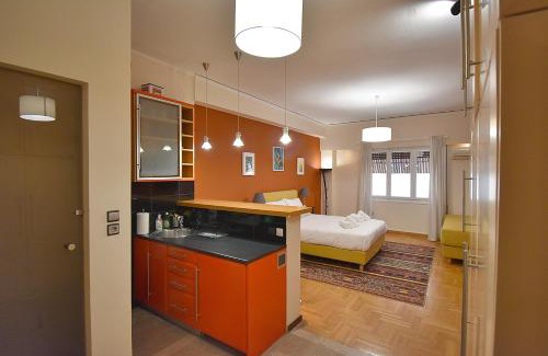 Plaka Apartment | Check Point - Down Town