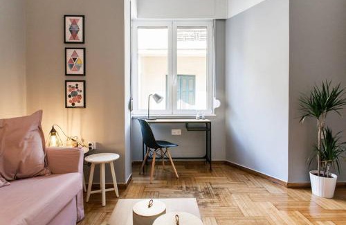 Plaka Apartment | Chic and Cosy Flat in Plaka by UPSTREET